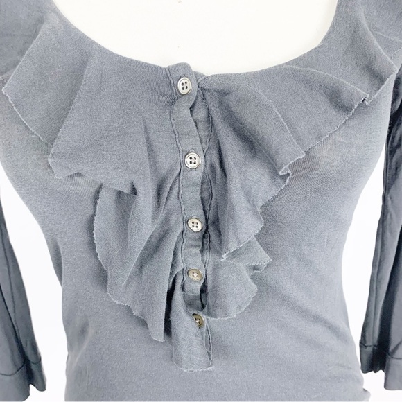 ✨ J.Crew Ruffle Button-Front Long Sleeve Top | Charcoal Gray | Size S ✨ - Picture 4 of 9